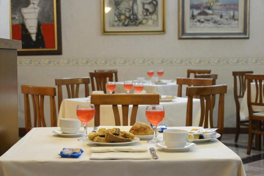 Hotel Europa 诺尔恰 外观 照片